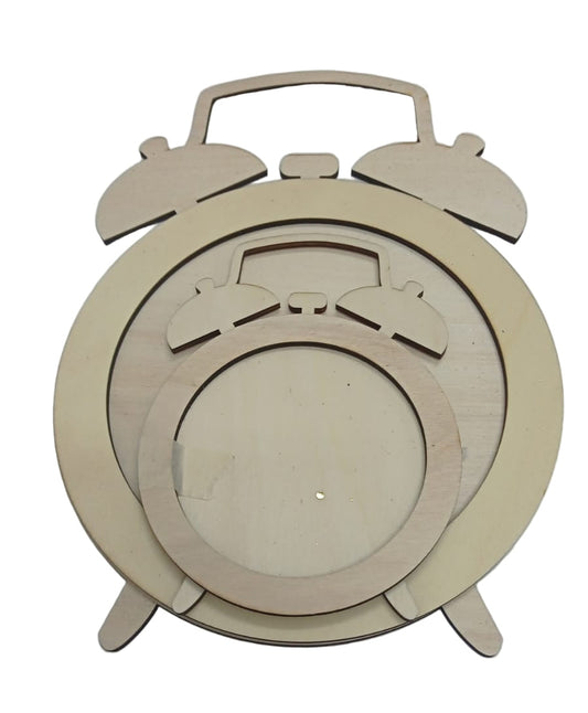 Sveglia in Legno lavorata A Laser. Dimensioni 26 X 20 cm