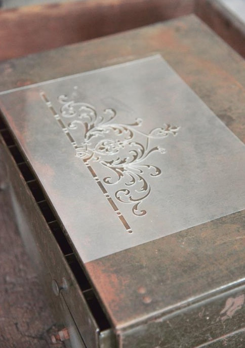 Vintage Paint Stencil a Punta